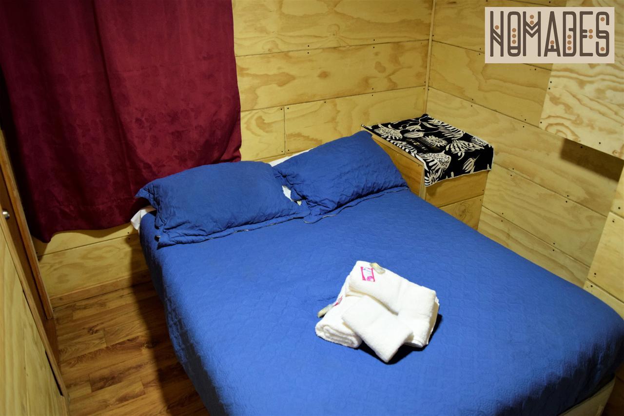 Hostal Nomades Chiloe カストロ エクステリア 写真