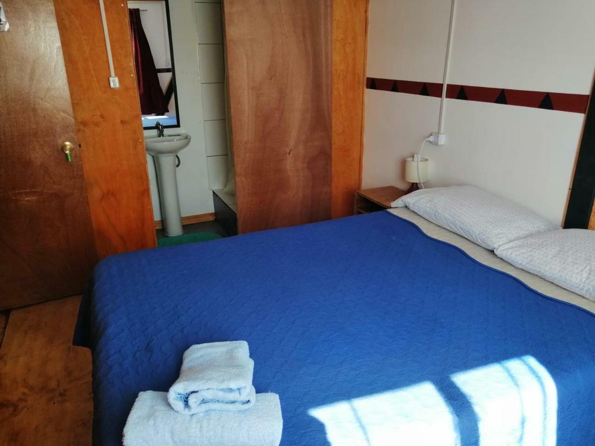 Hostal Nomades Chiloe カストロ エクステリア 写真